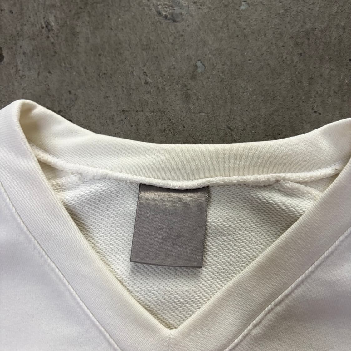 나이키 화이트 브이넥 맨투맨[2229] 상품이미지6