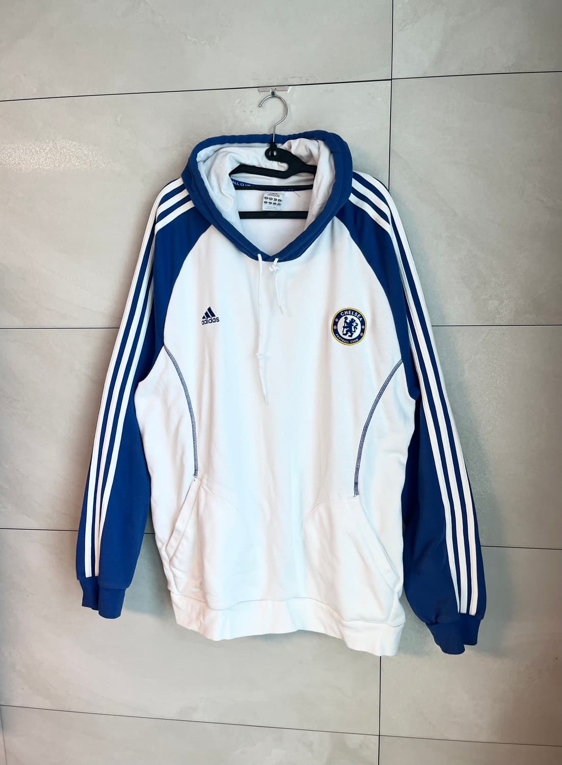 [2XL] 극희귀 유일매물 아디다스 첼시 흰,파 후드티 상품이미지4