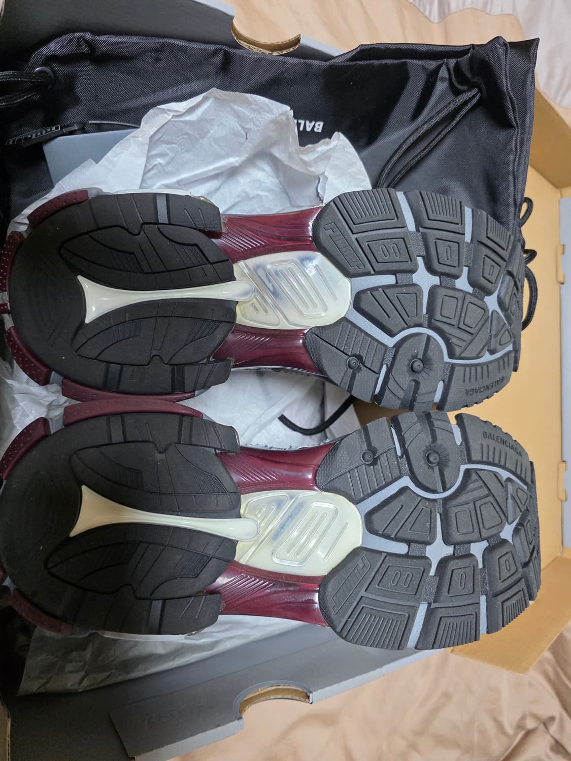 발렌시아가 뉴러너 버건디 40 상품이미지7