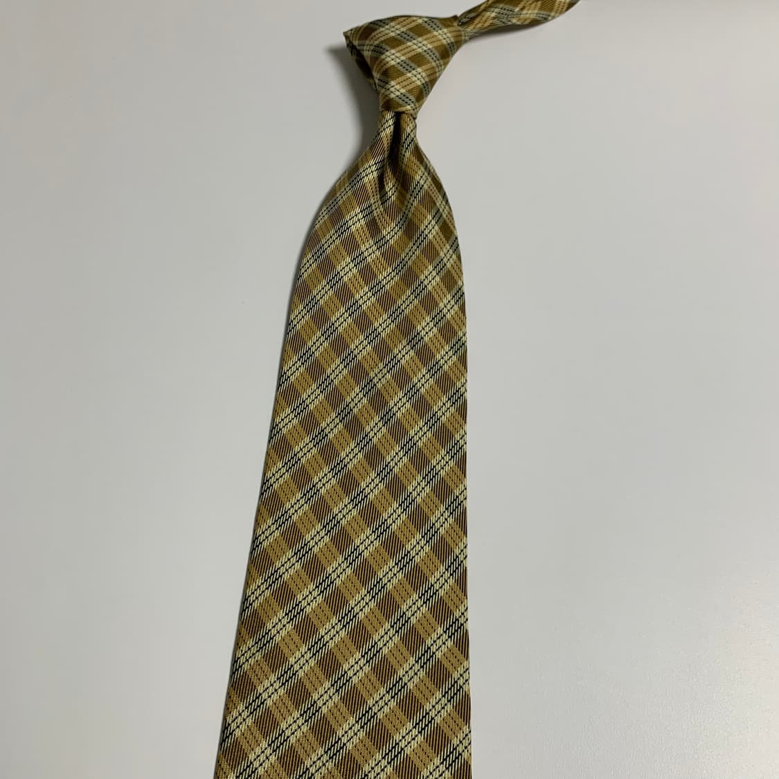 버버리(BURBERRY) 노바체크 명품넥타이 클래식룩 코디 A+등급 상품이미지8