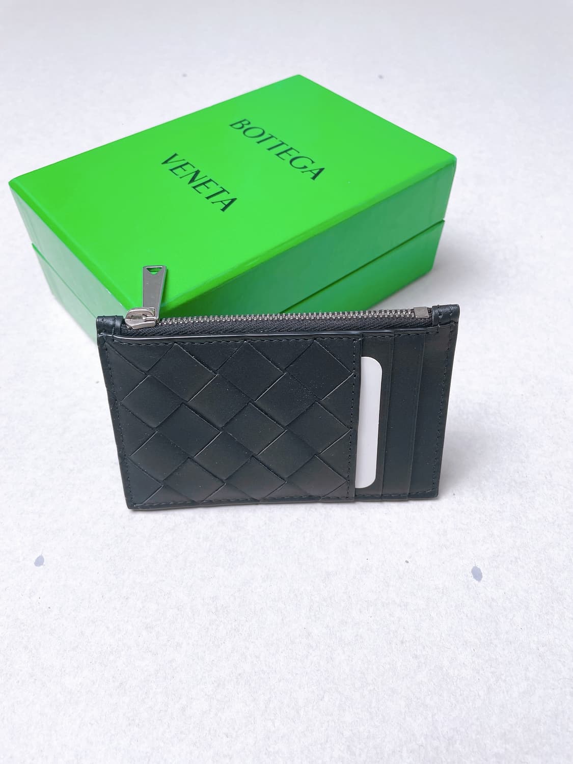 (정품/새상품) 보테가베네타 인트레치아토  지퍼 카드 지갑 상품이미지4