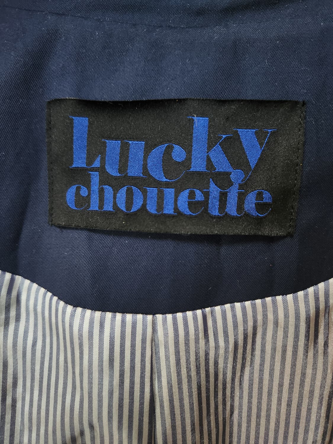 럭키슈에뜨 토글 세일러카라 하프 트렌치자켓 상품이미지7