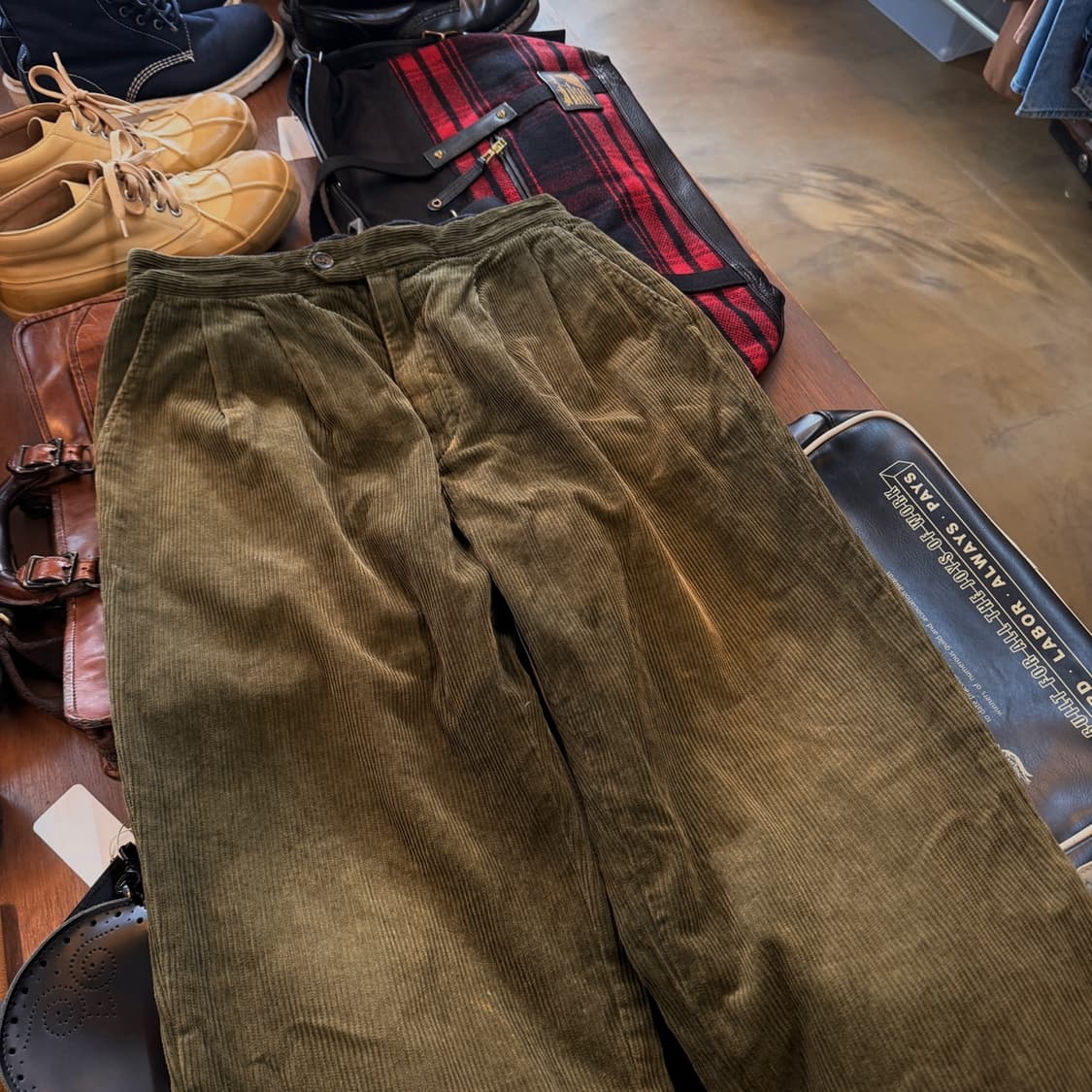 엔지니어드 가먼츠 코듀로이  하드 페이딩 릴렉스 핏 팬츠 M L  상품이미지2