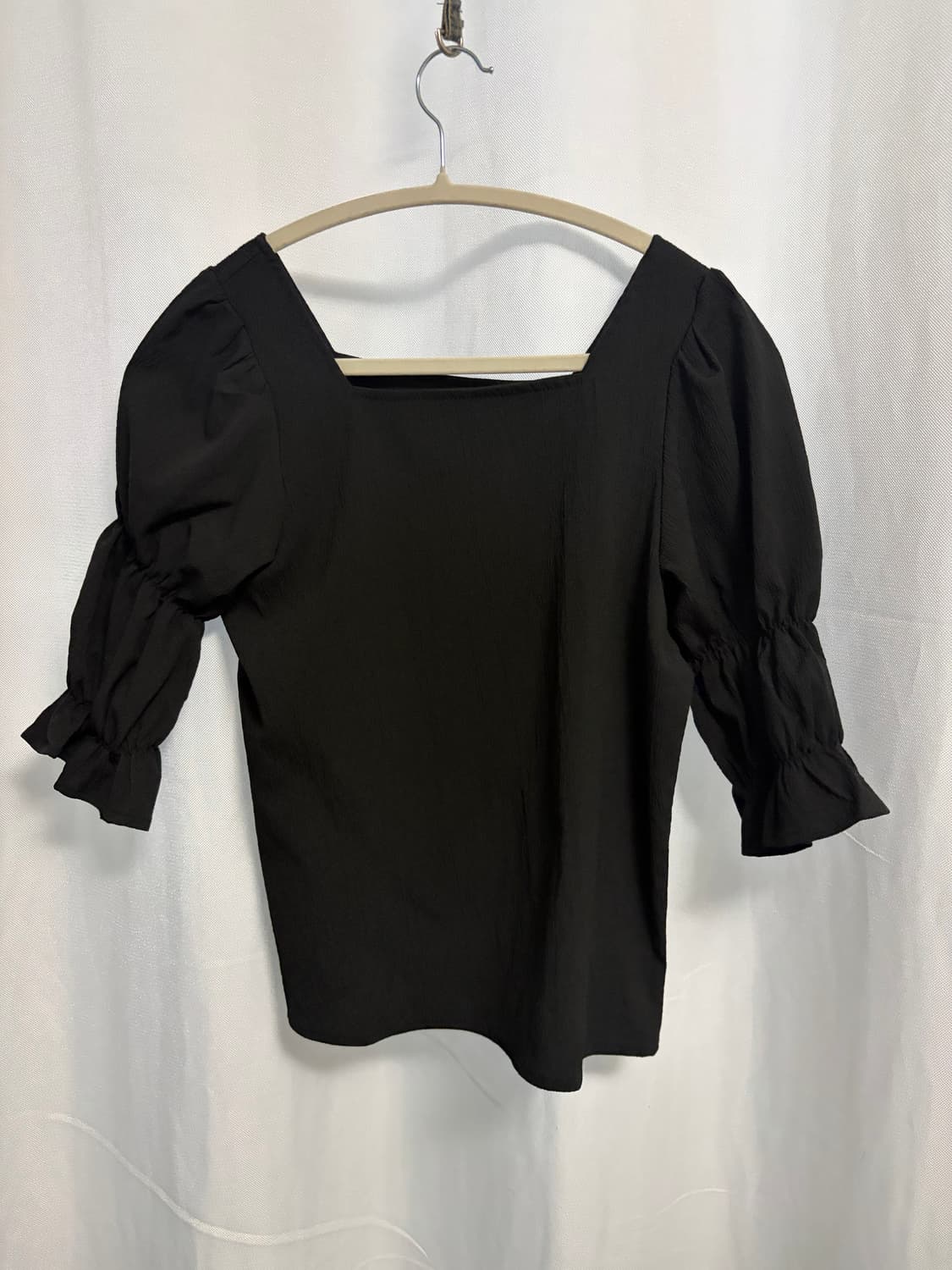 블랙 퍼프 블라우스 상품이미지2