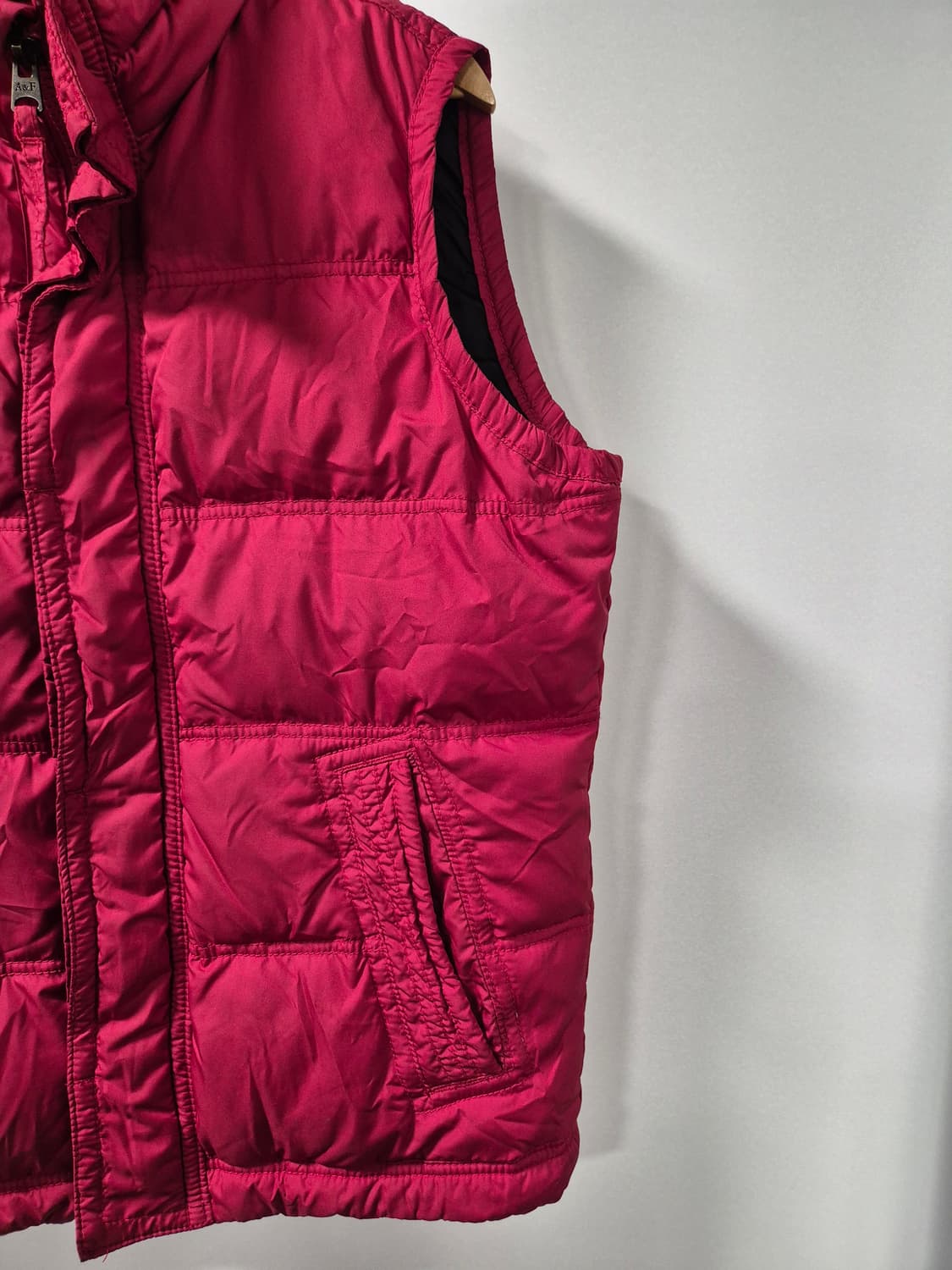 *무료배송* 아베크롬비 다크레드 덕다운 패딩 조끼 L사이즈(상태A급) 상품이미지4