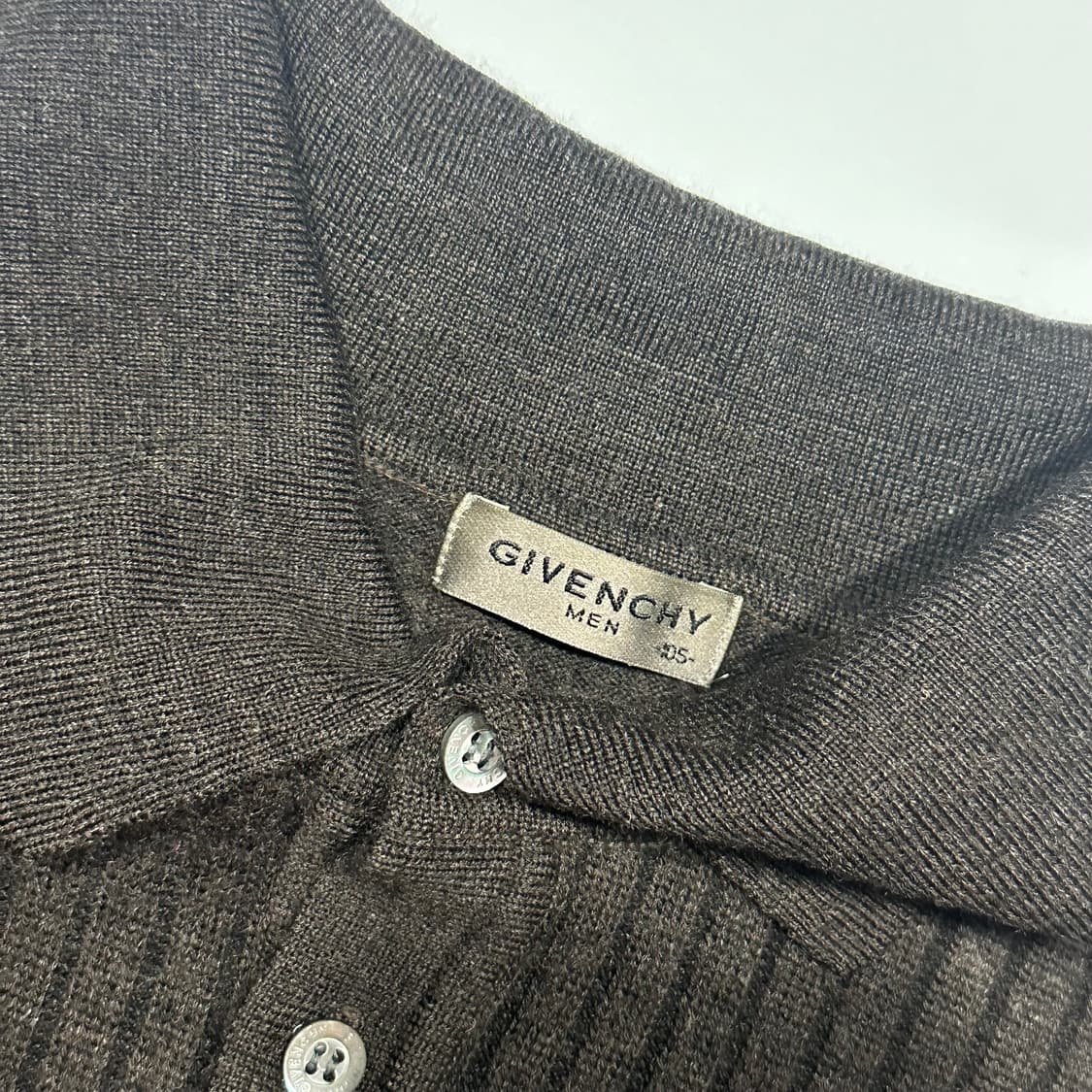 Givenchy 지방시 시그니처 자카드 로고 카라니트 상품이미지4