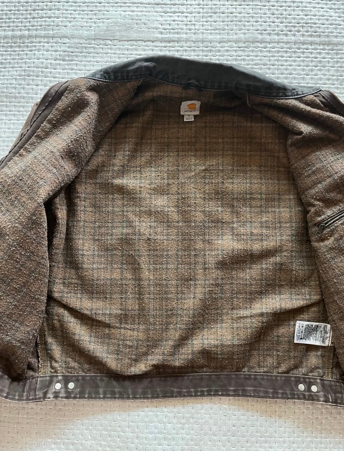 칼하트 j97 DKB XL 디트로이트자켓 상품이미지4