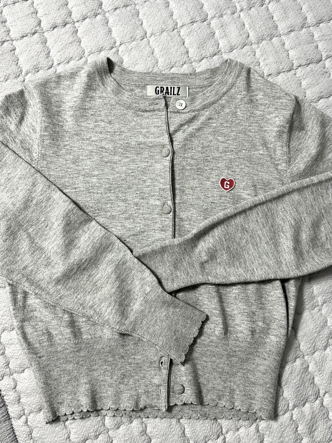 그레일즈 가디건 SIGNATURE HEART CARDIGAN 상품이미지1