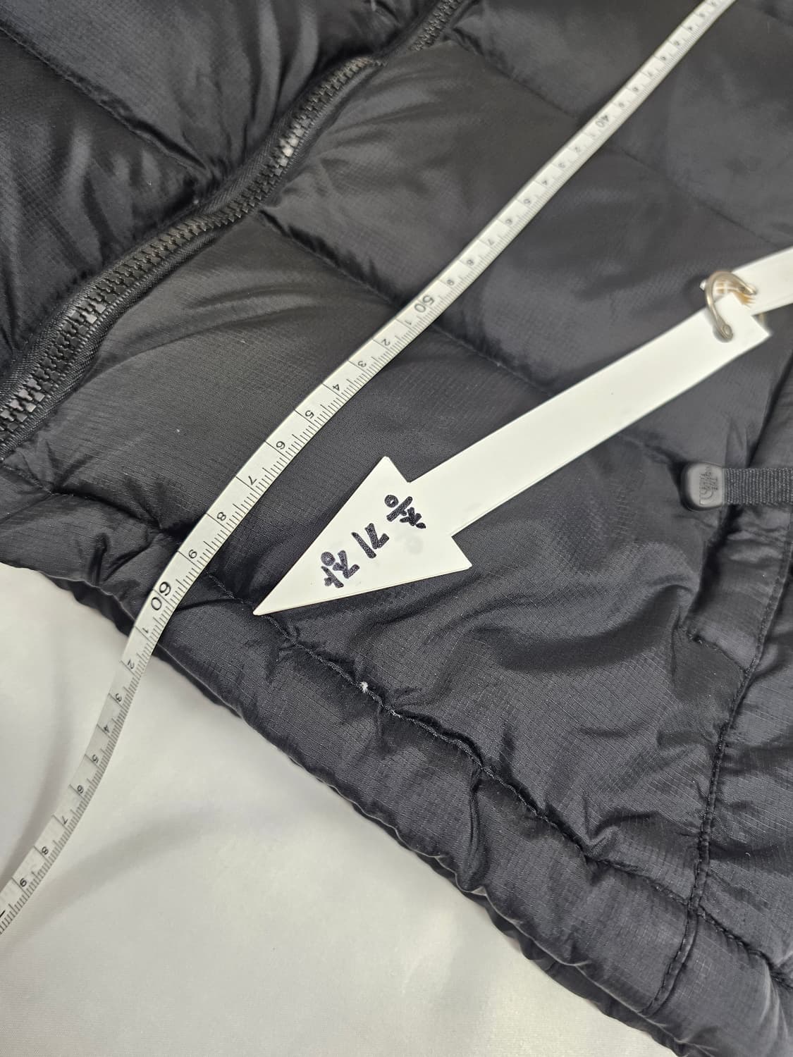 노스페이스켄달제너패딩 상품이미지4