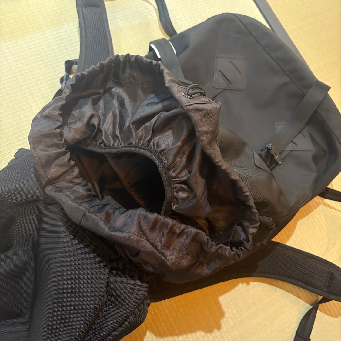 요지야마모토 뉴에라 백팩 28L 상품이미지9