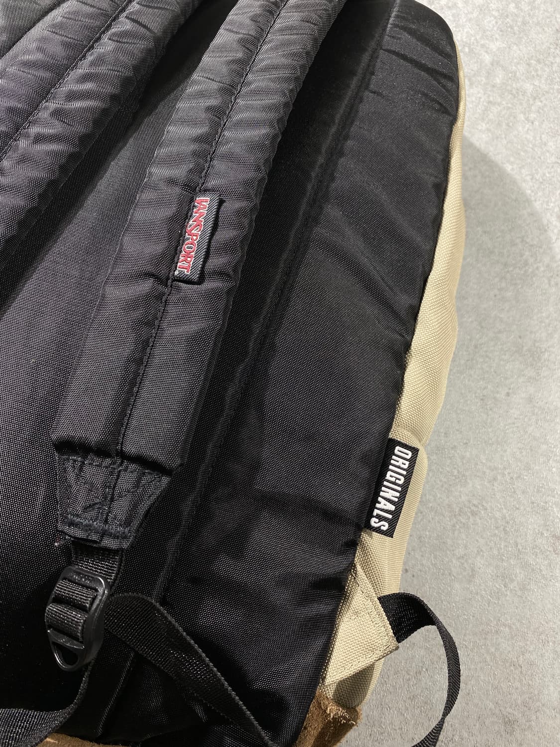 [39*54] Jansport 잔스포츠 스웨이드 바텀 백팩 상품이미지5