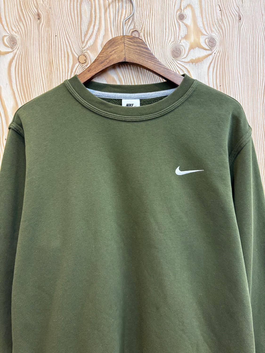 나이키 솔로 스우시 베이직 맨투맨 상품이미지2