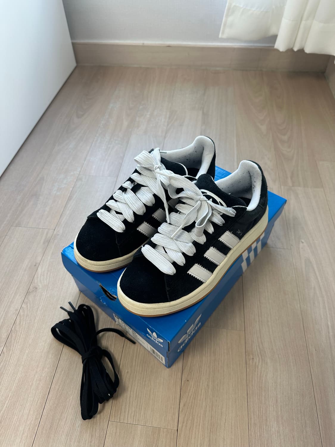 아디다스 캠퍼스 240 상품이미지1