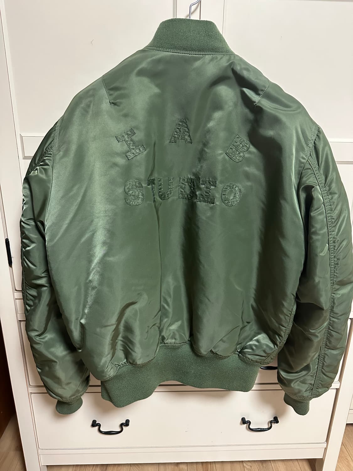 아이앱 X 알파인더스트리 그린/L size 상품이미지2