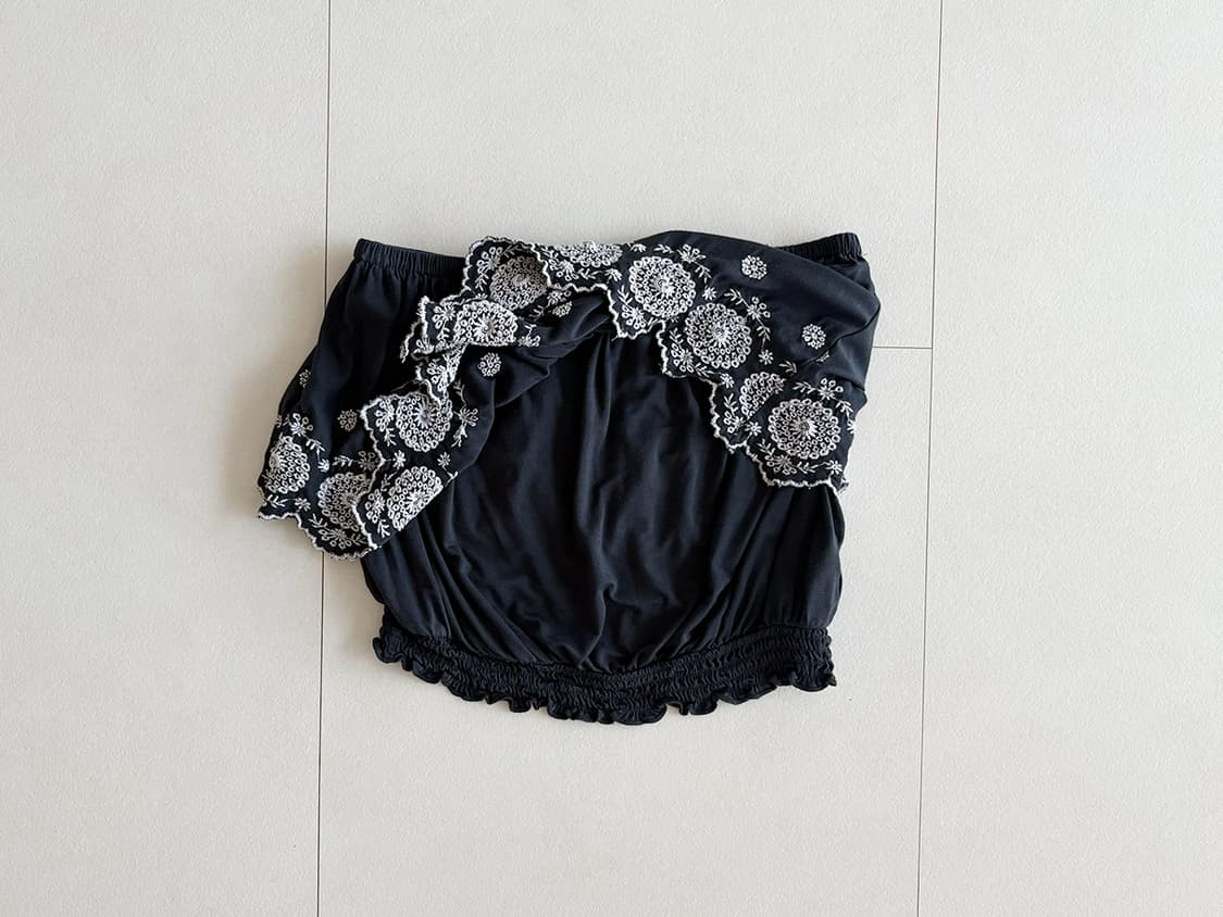 floral embroidery tube top 상품이미지2