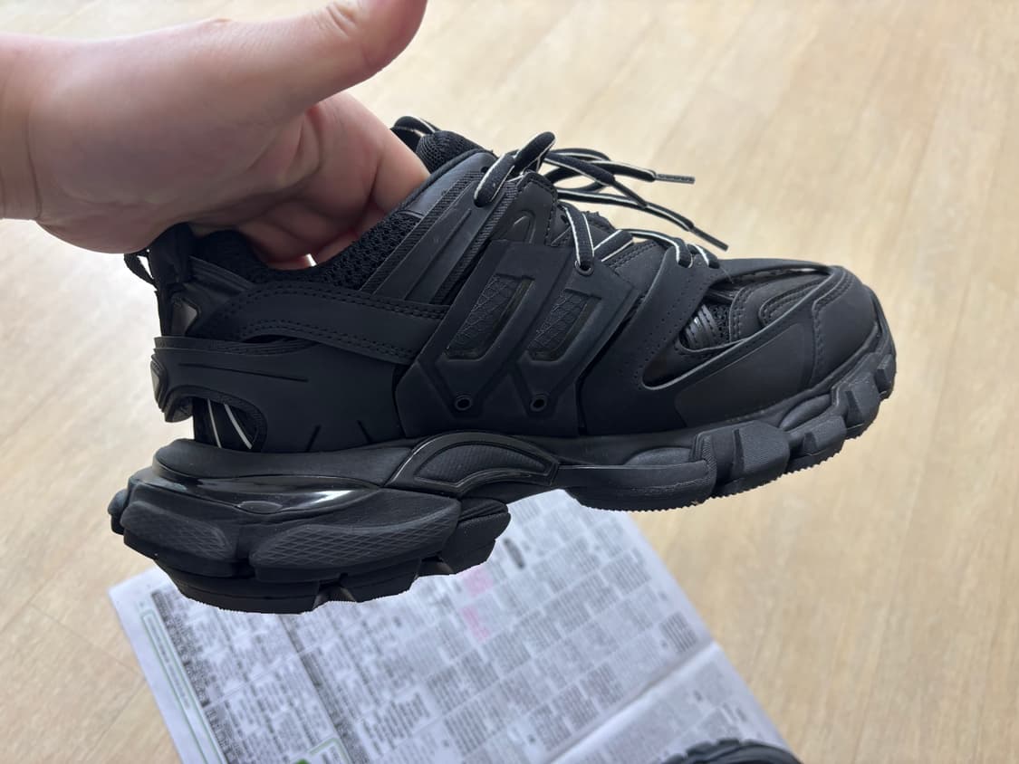 발렌시아가 트랙 슈즈 트리플 블랙 40 상품이미지5