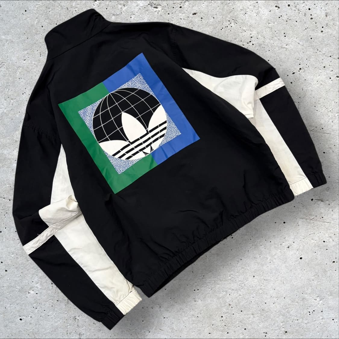 [M] 아디다스 글로버 블랙/화이트 바람막이 자켓 B713 상품이미지2