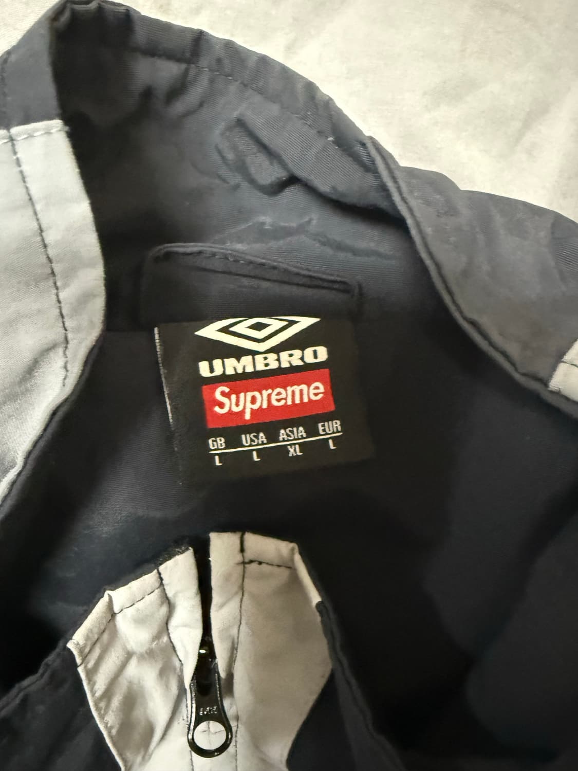 [L] 슈프림 x 엄브로 트랙자켓 블랙 상품이미지2