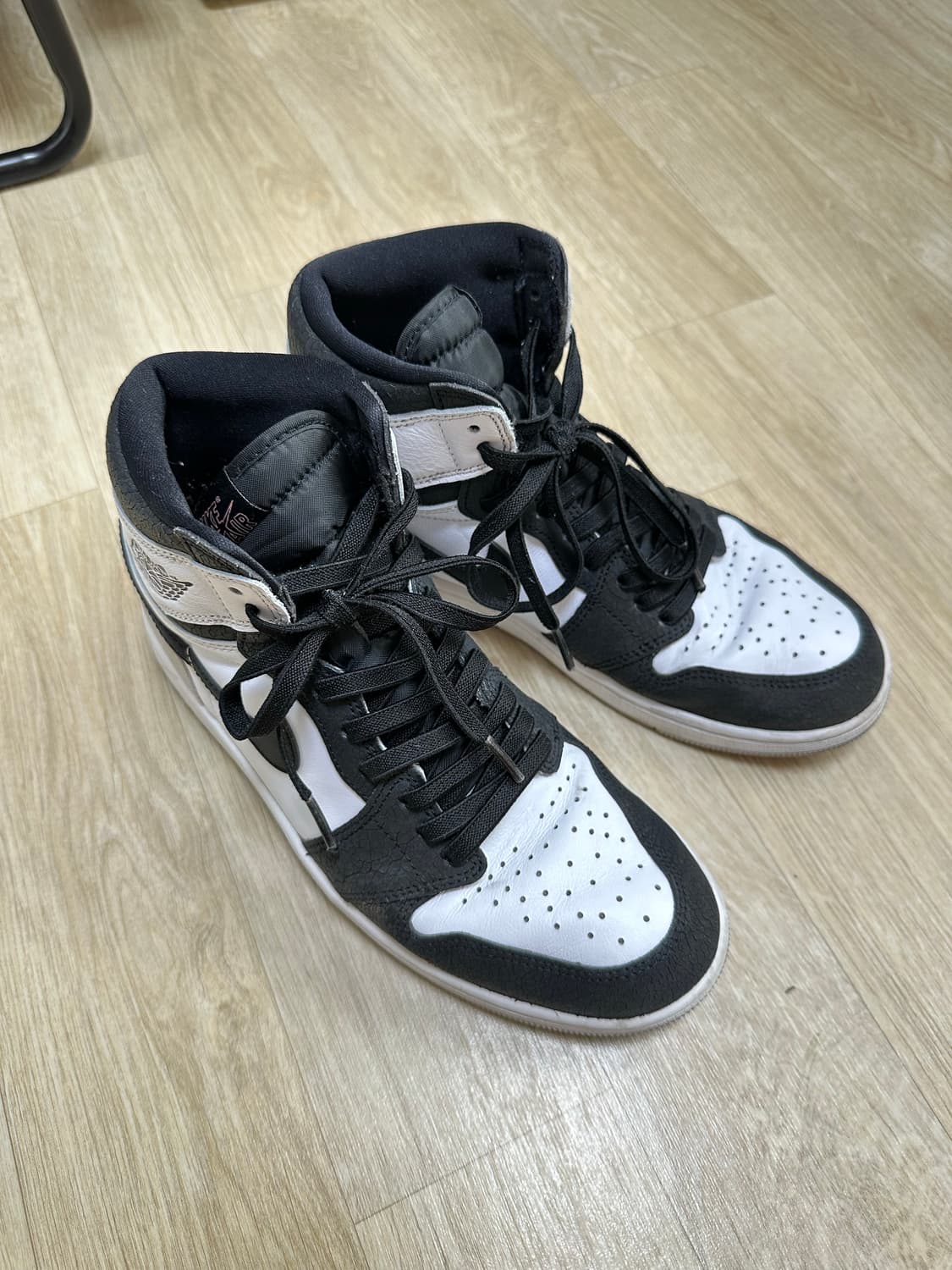 나이키 에어 조던 1 레트로 하이 OG 블리치드코랄 270 상품이미지1