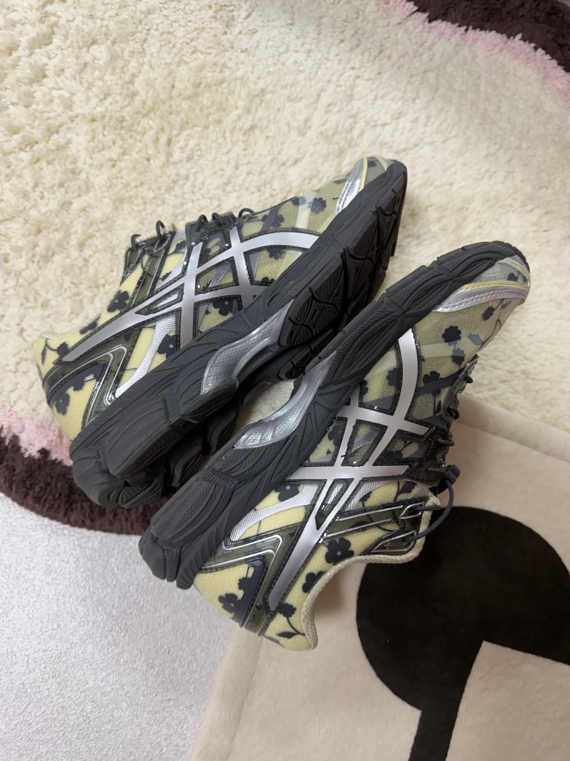 아식스 세실리에 반센 젤-카야노 20 블랙 옐로우 225mm 상품이미지1