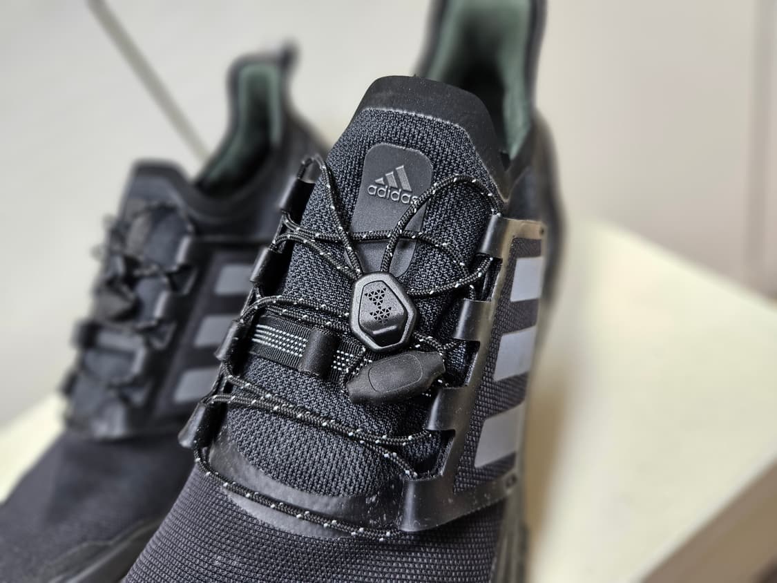 아디다스 울트라부스트 콜드레디 런닝화 285 미리 상품이미지2