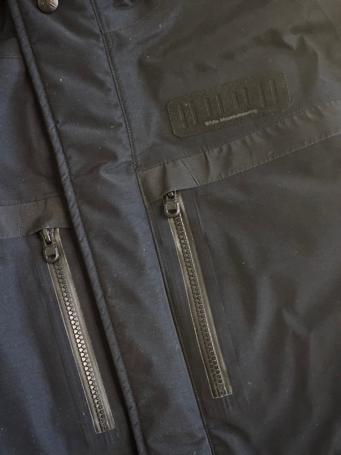 화이트 마운티니어링 고어텍스 다운 파카 네이비 1 상품이미지3