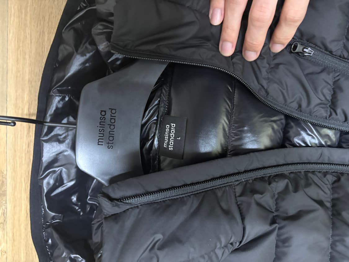 [L] 무신사 스탠다드 시티 레저 후디드 라이트 다운 재킷 블랙 상품이미지3