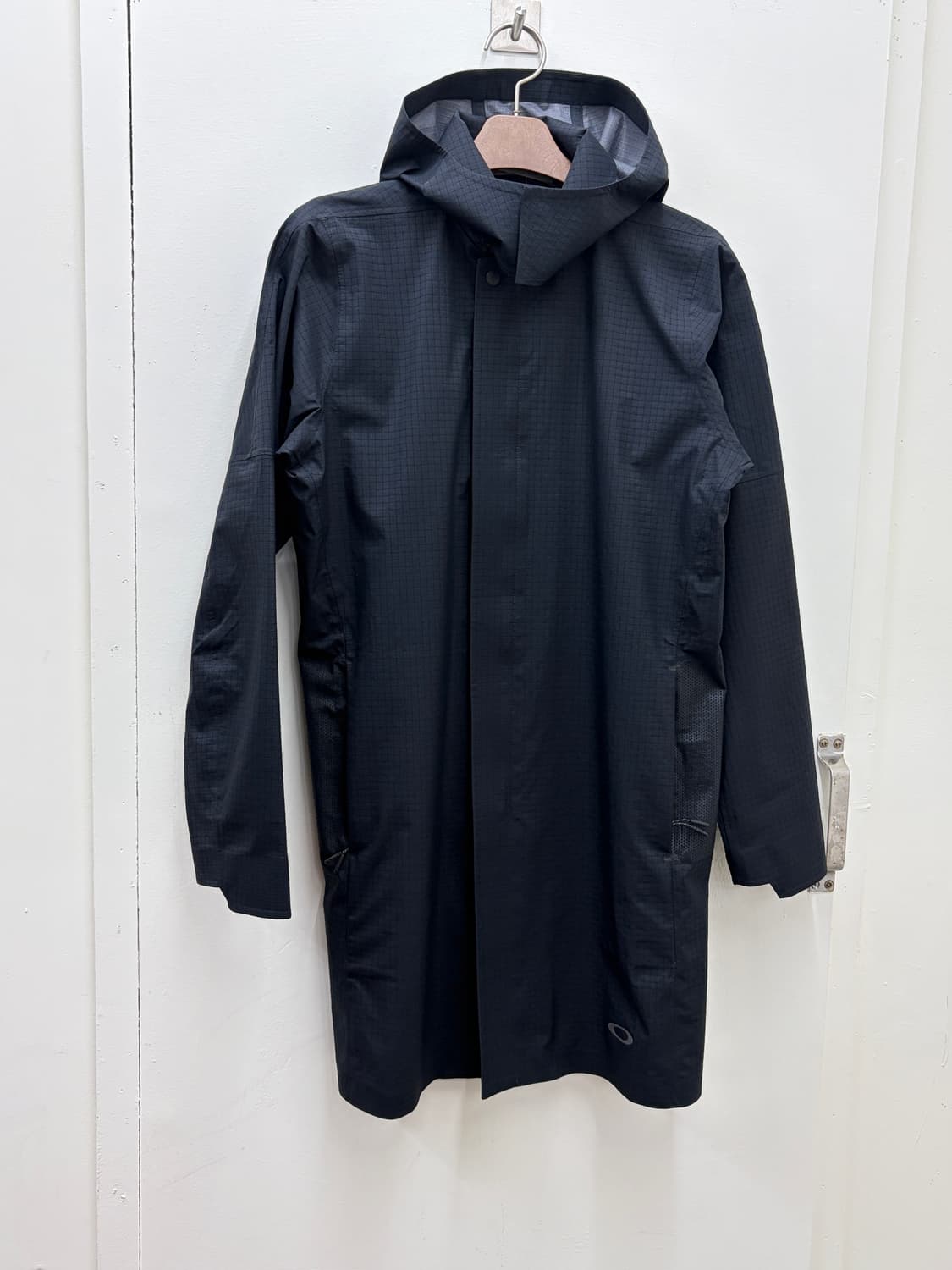 오클리 미니멀 코트 상품이미지1