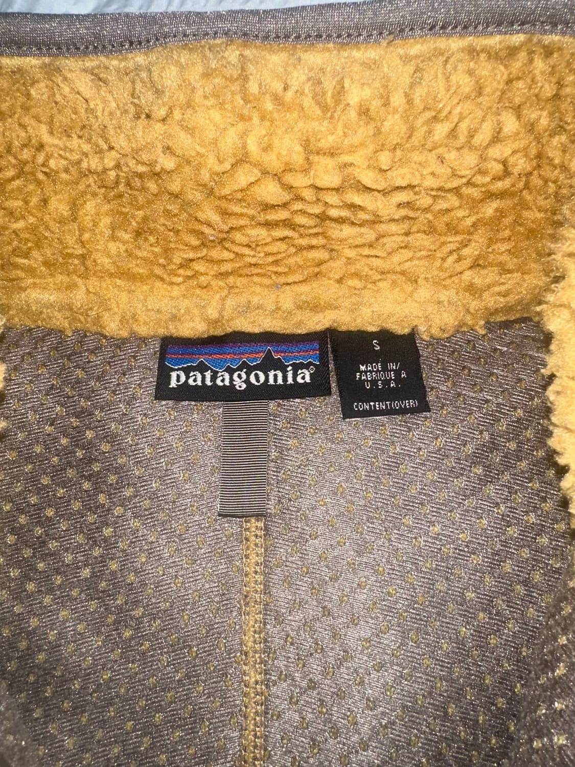 파타고니아 딥파일 골드 s 상품이미지4