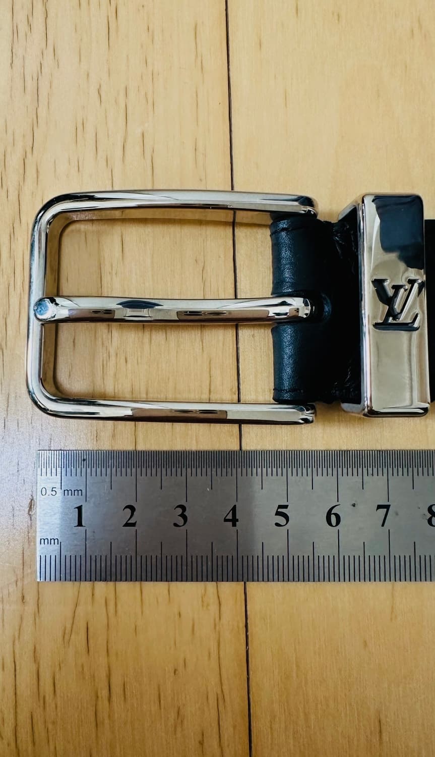 루이비통 Louis Vuitton 퐁뇌프 벨트 블랙 100/40 상품이미지7