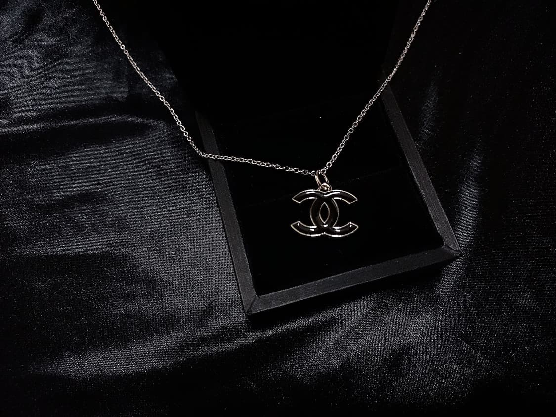 [chanel] 샤넬 빈티지 정품 참단추 업사이클링 목걸이 에폭시 상품이미지2