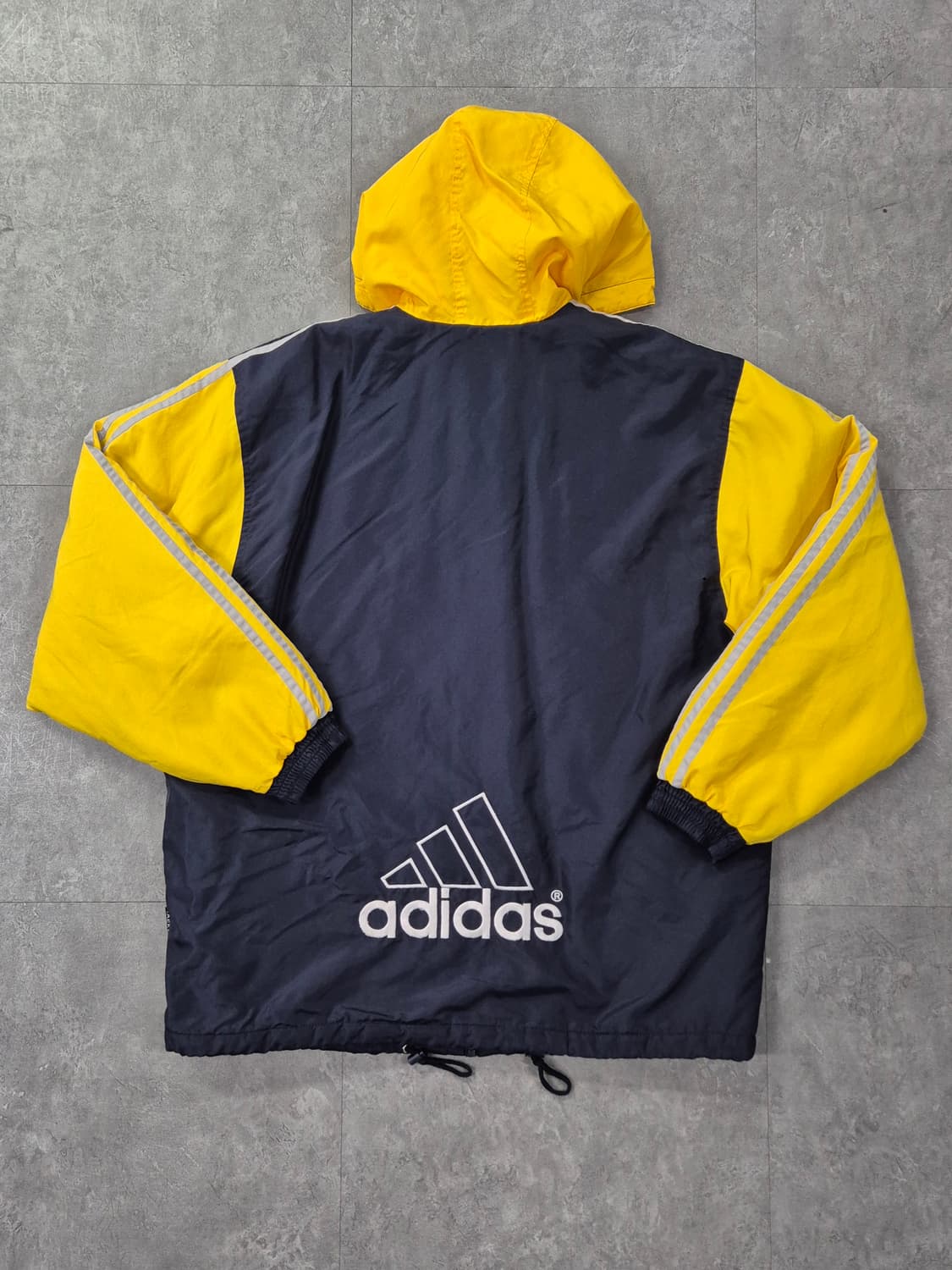 ADIDAS 패딩 (올드스쿨) 상품이미지2