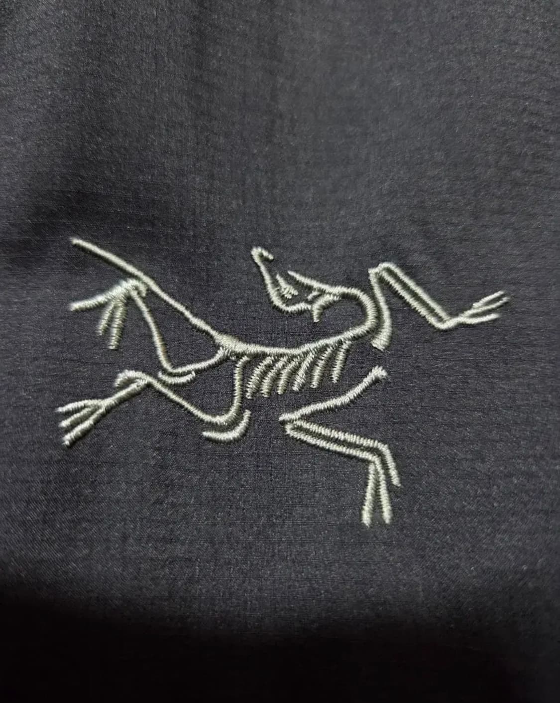 아크테릭스 아톰 후디 블랙 m사이즈 상품이미지2