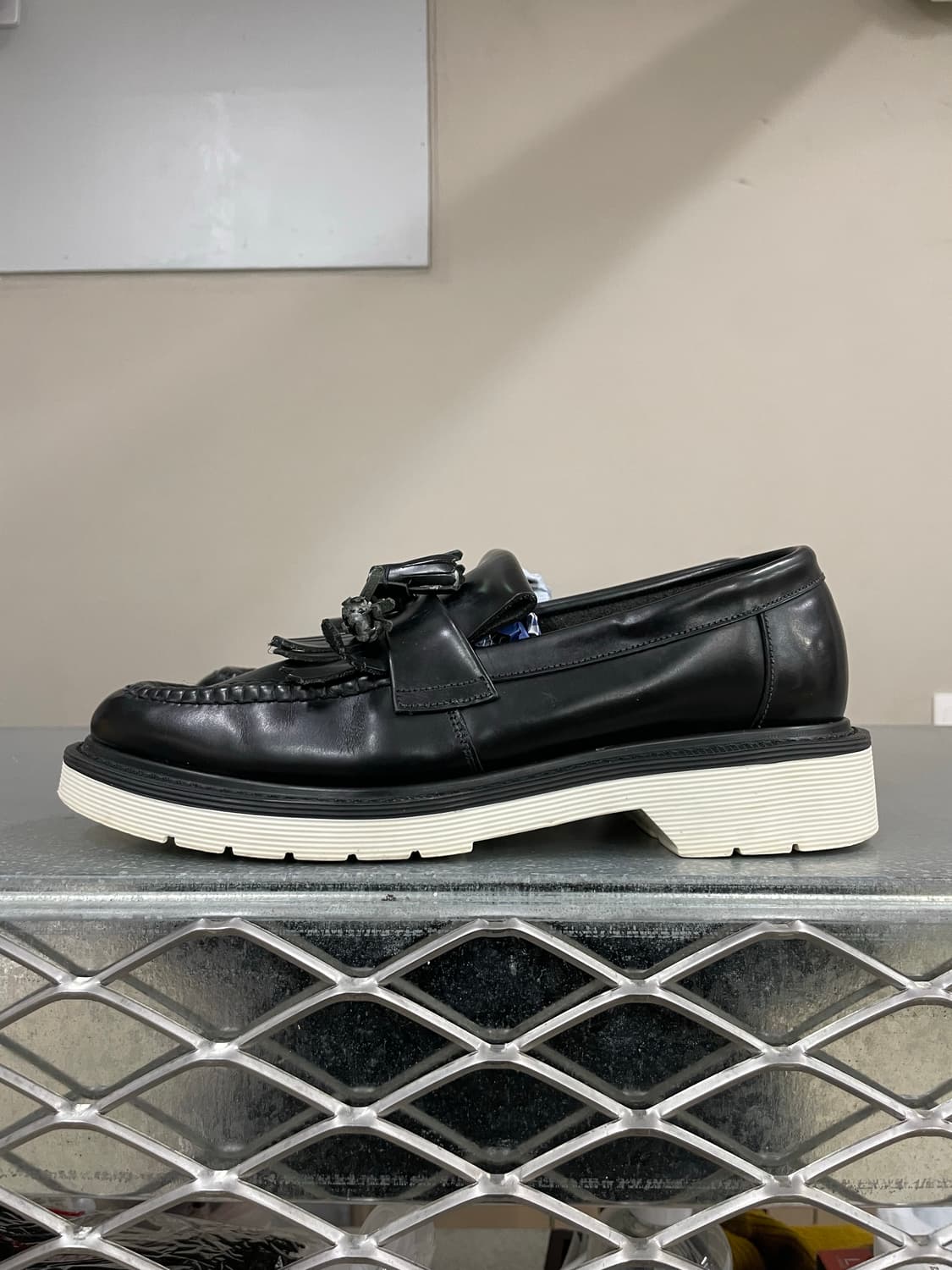 로크 테슬 로퍼 블랙 uk6.5 상품이미지1