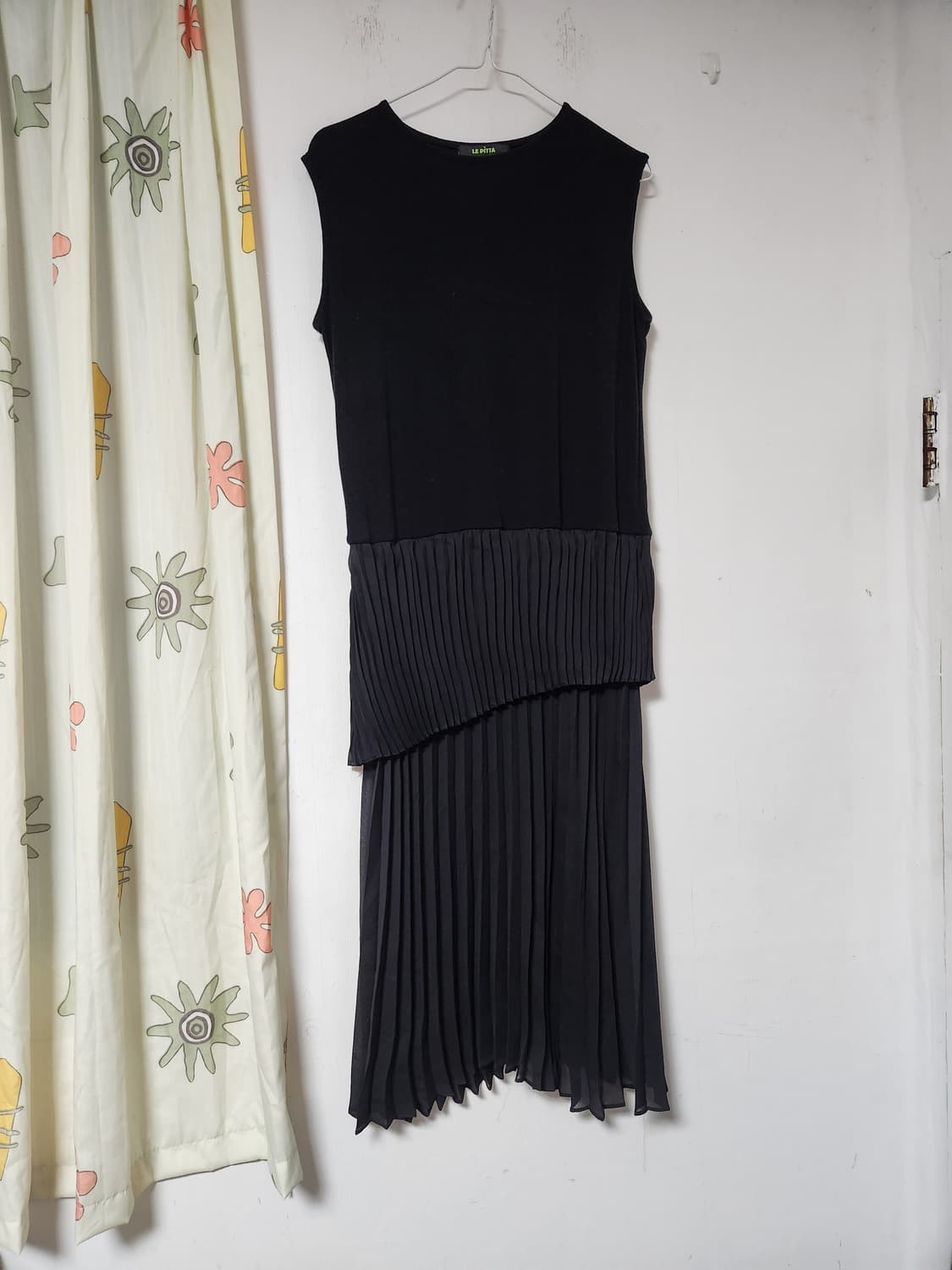 LE PITTA 블랙 플리츠 롱 원피스85-92-165 상품이미지1