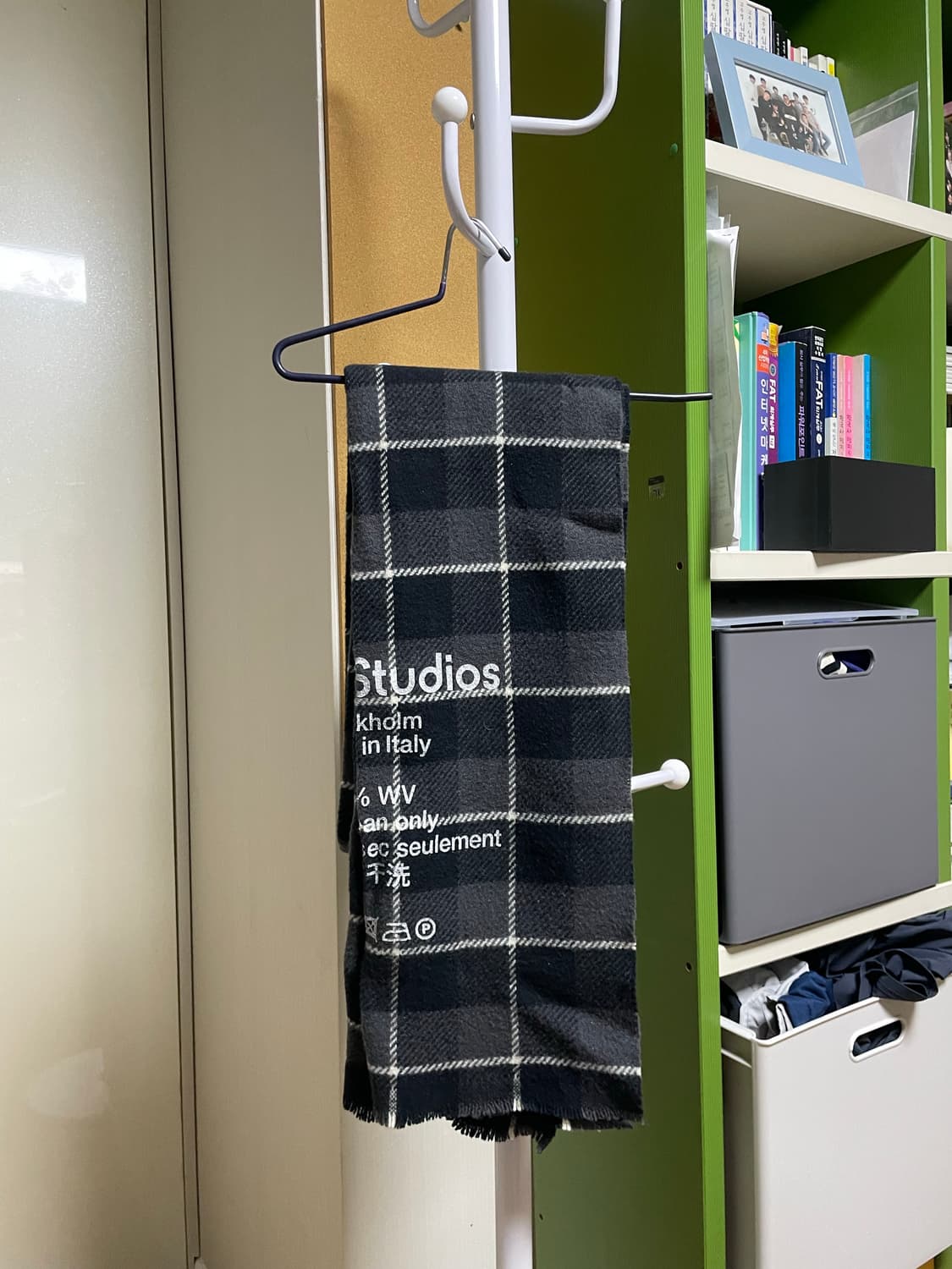 아크네 스튜디오 체크 머플러 상품이미지1