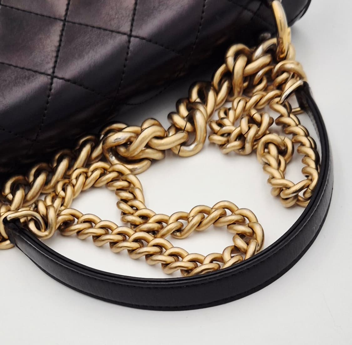 샤넬 플랩 아코디언 금장 체인 숄더백 상품이미지6