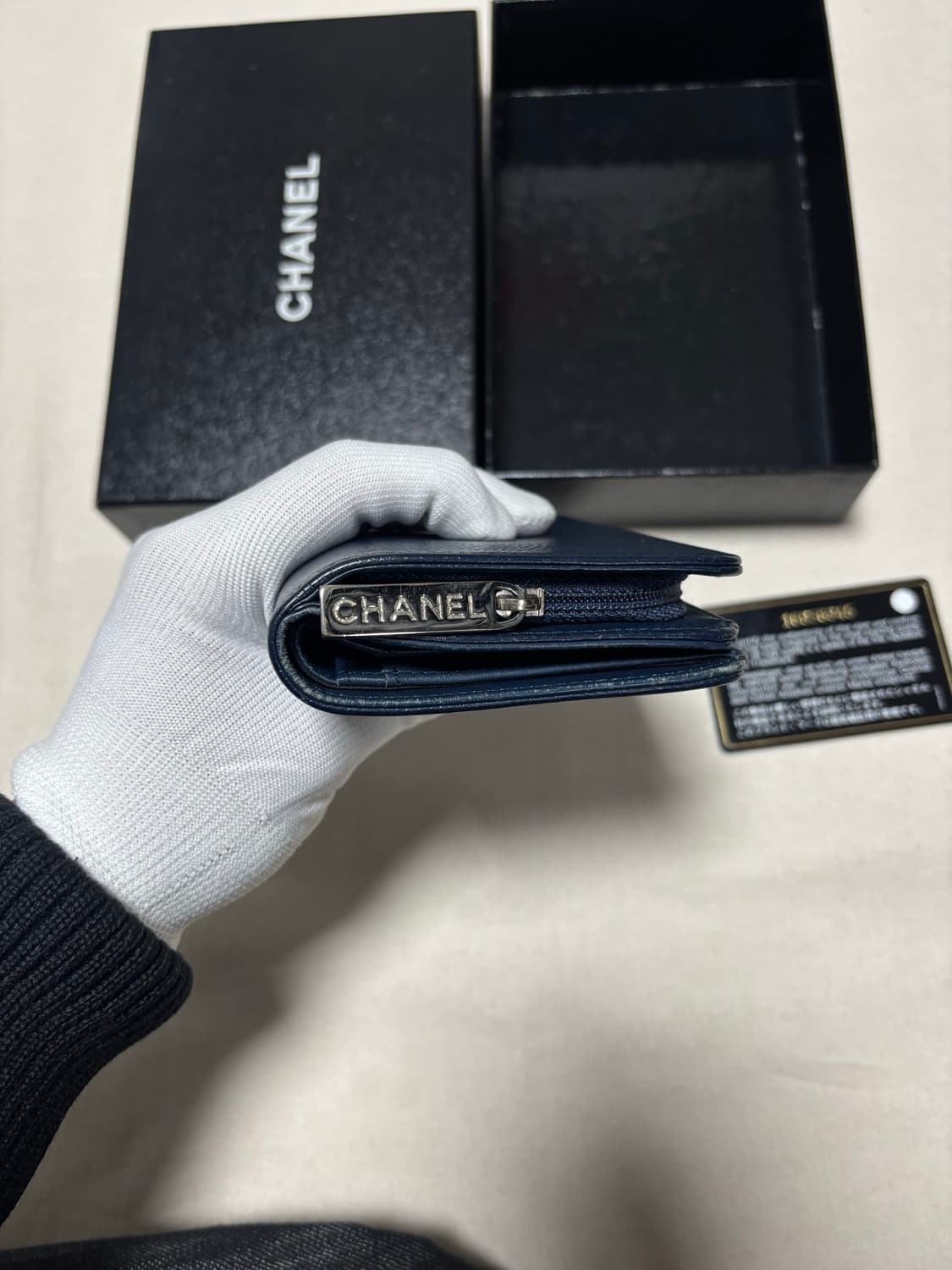 샤넬 네이버 카프스킨 캐비어 마크 장지갑  상품이미지3