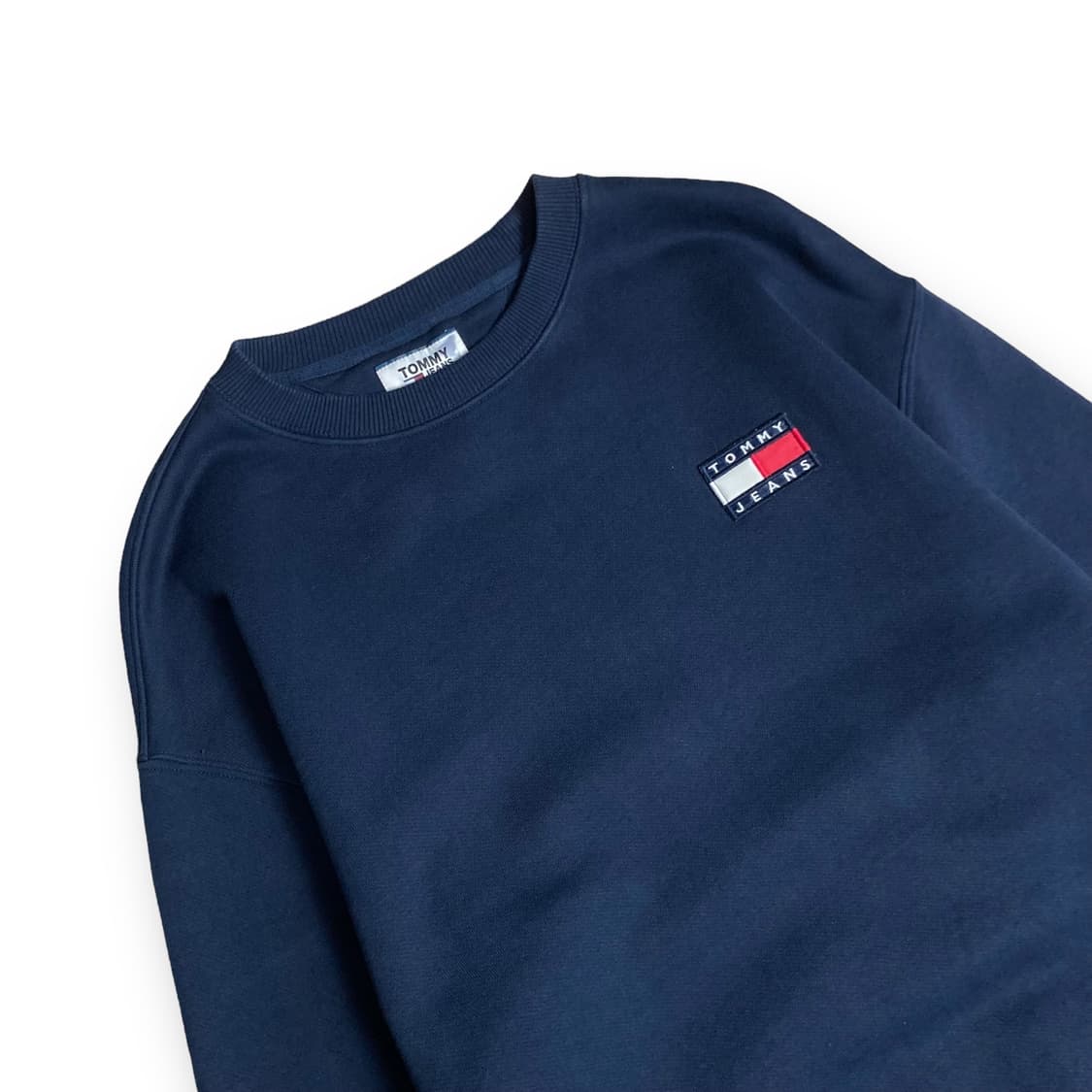 타미진스 스몰로고 네이비 맨투맨 상품이미지2