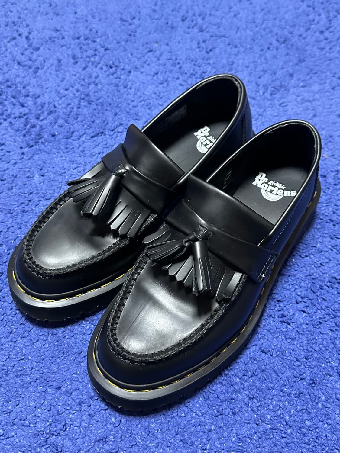 닥터마틴 아드리안 벡스 스무스 레더 테슬 로퍼 블랙 상품이미지1