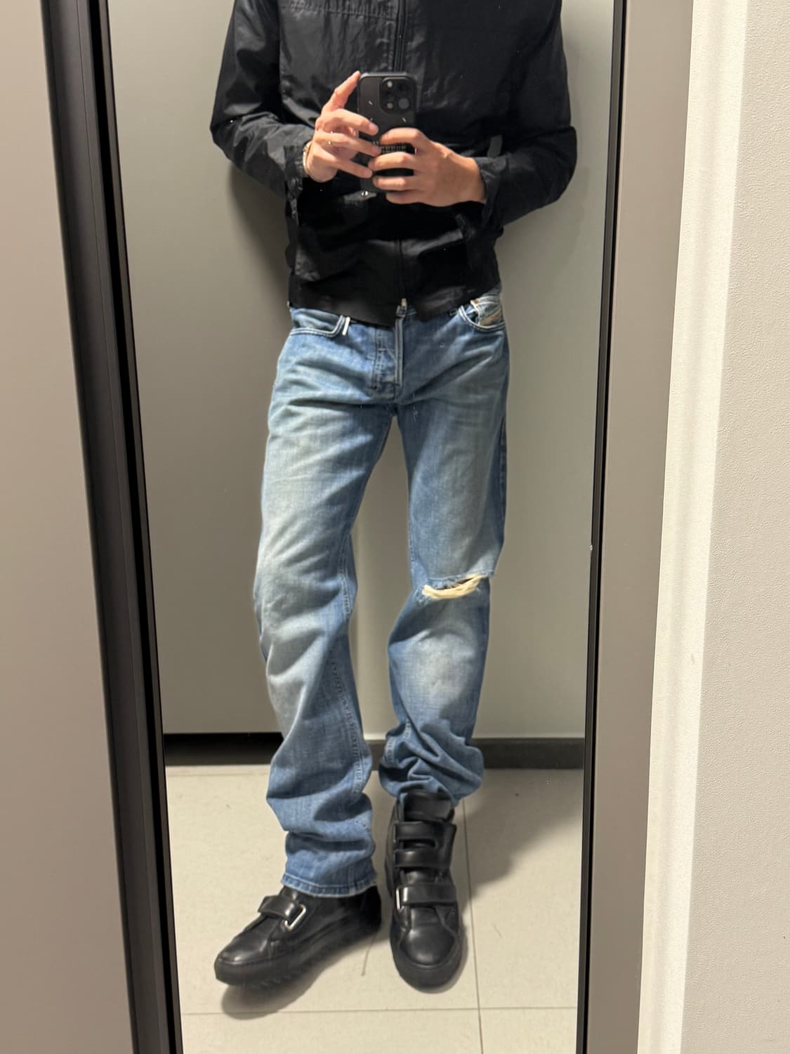 Diesel distressed blue jean 상품이미지1