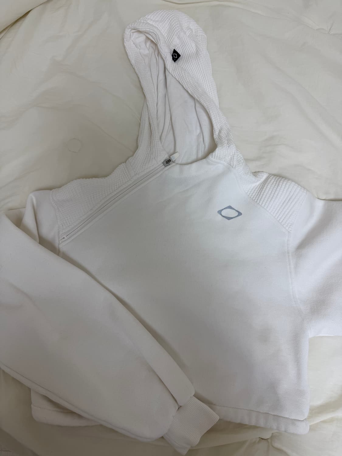 미스치프 크롭 후드티  상품이미지1