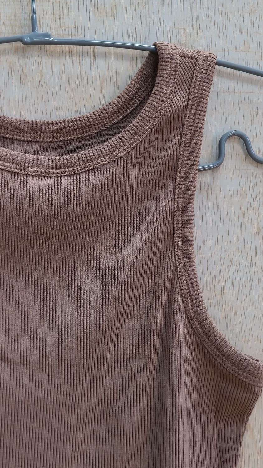 Lesmetins 슬리브리스 탑 베이지 탑  상품이미지6