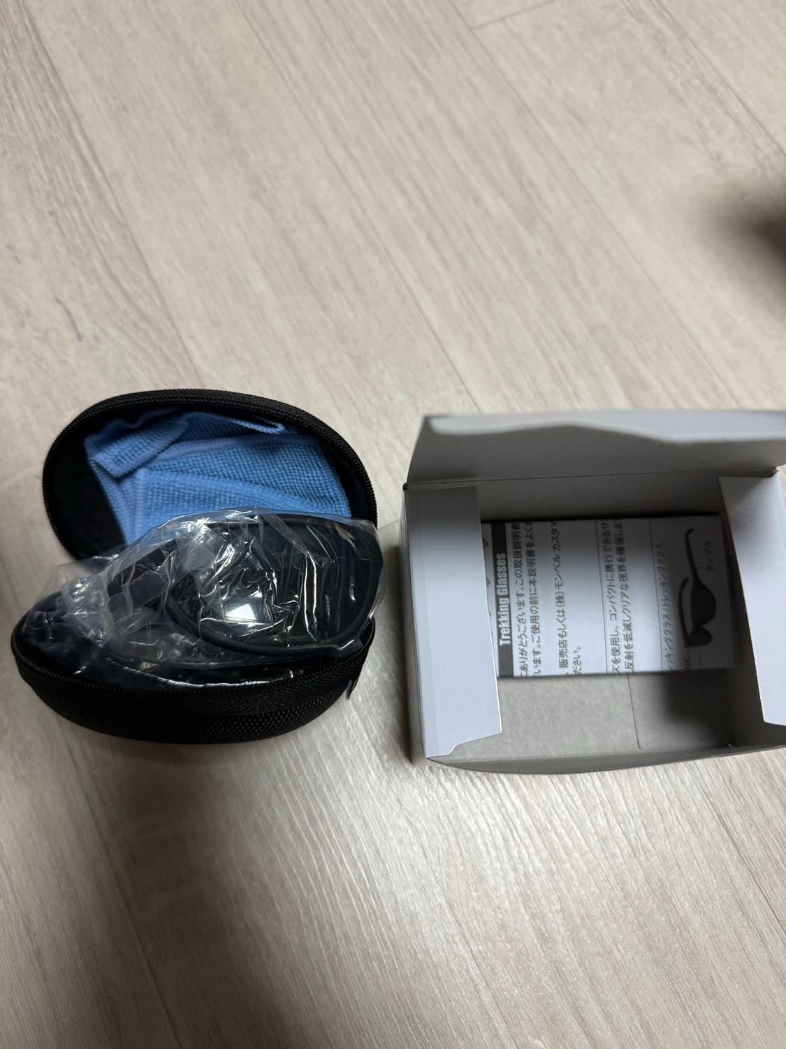 몽벨 트래킹 선글라스 블랙그레이 상품이미지1