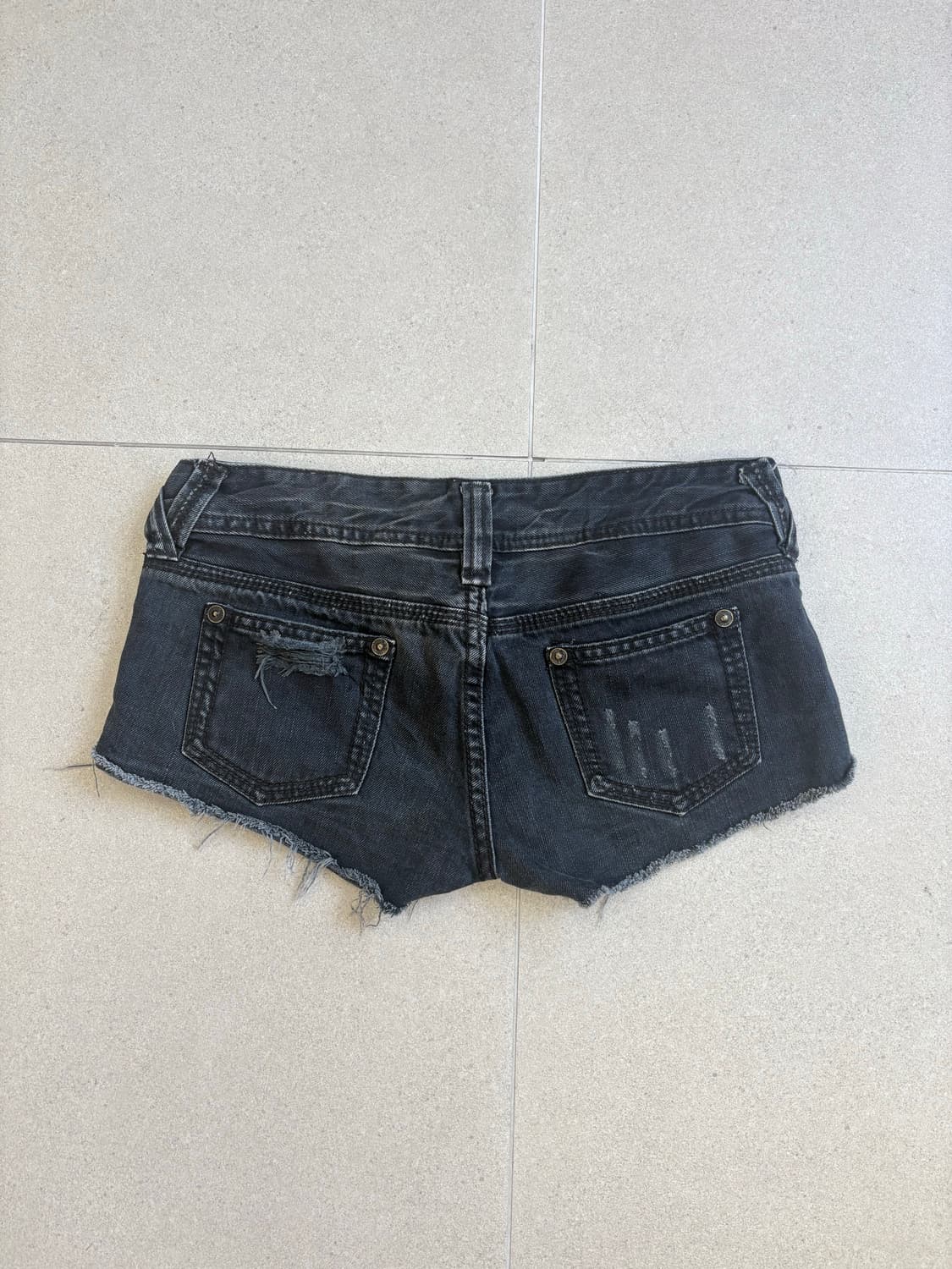 데님 스터드 데미지 숏츠 상품이미지4