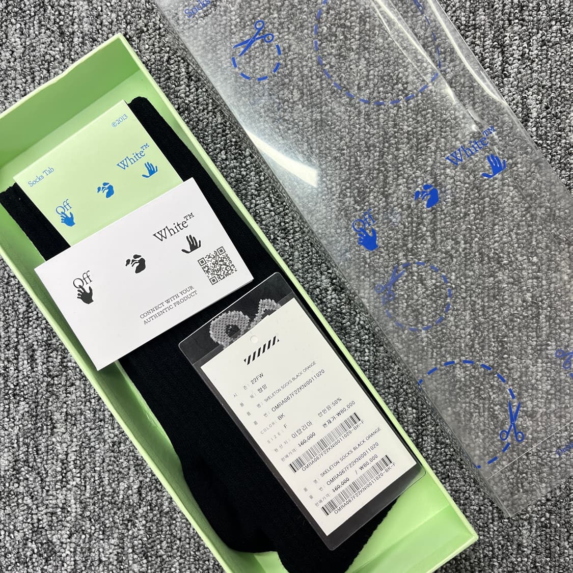 새상품 정품 오프화이트 양말 삭스 블랙 컬러 상품이미지8