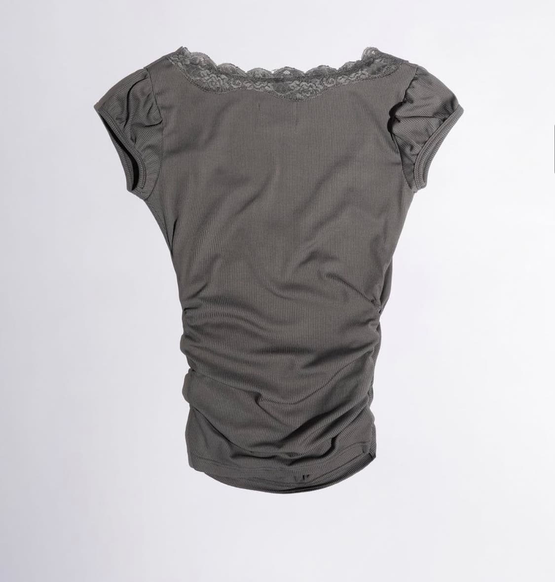 스컬프터 Lace Trim Wrap Tee Charcoal 상품이미지2