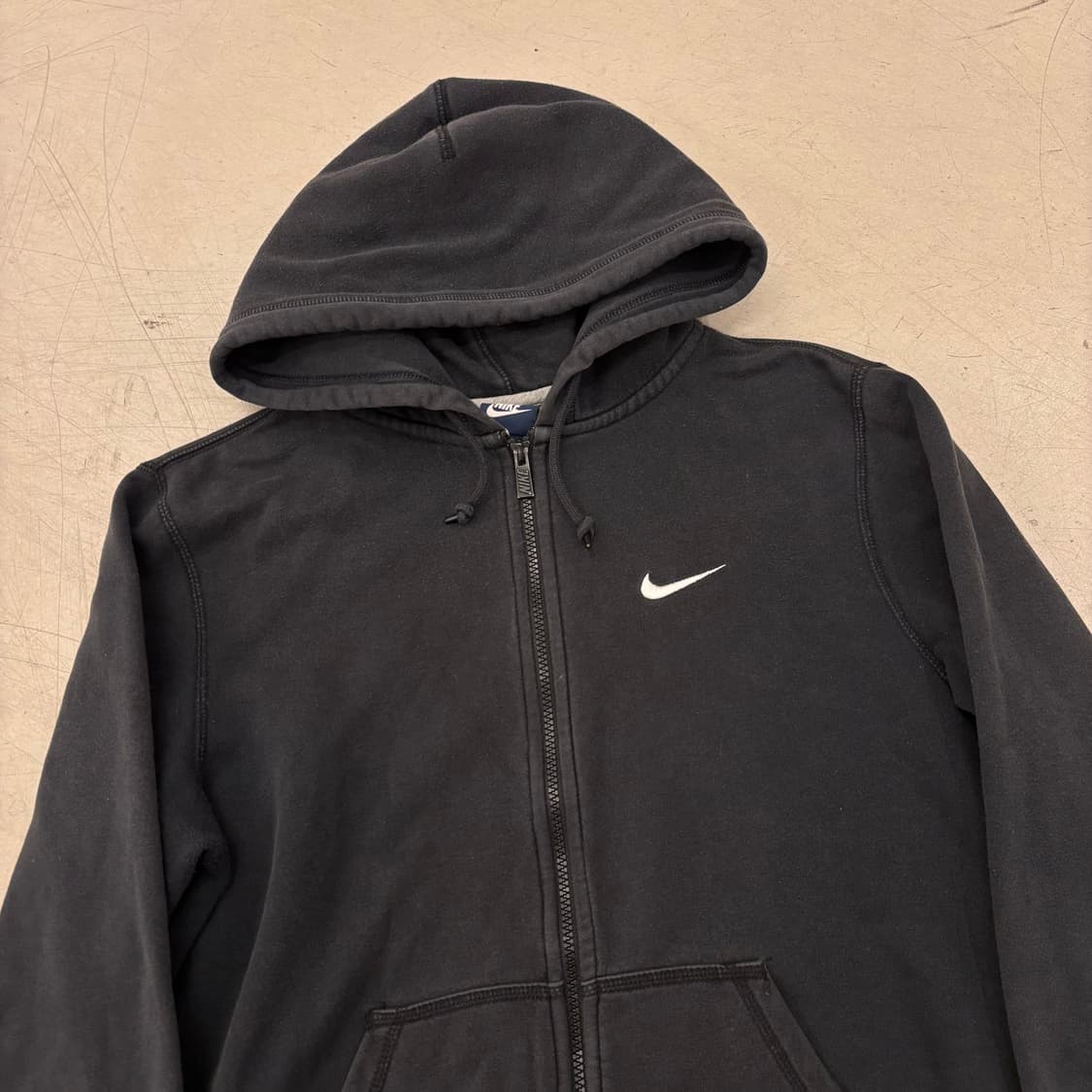나이키 스우시 블랙 후드집업 상품이미지2