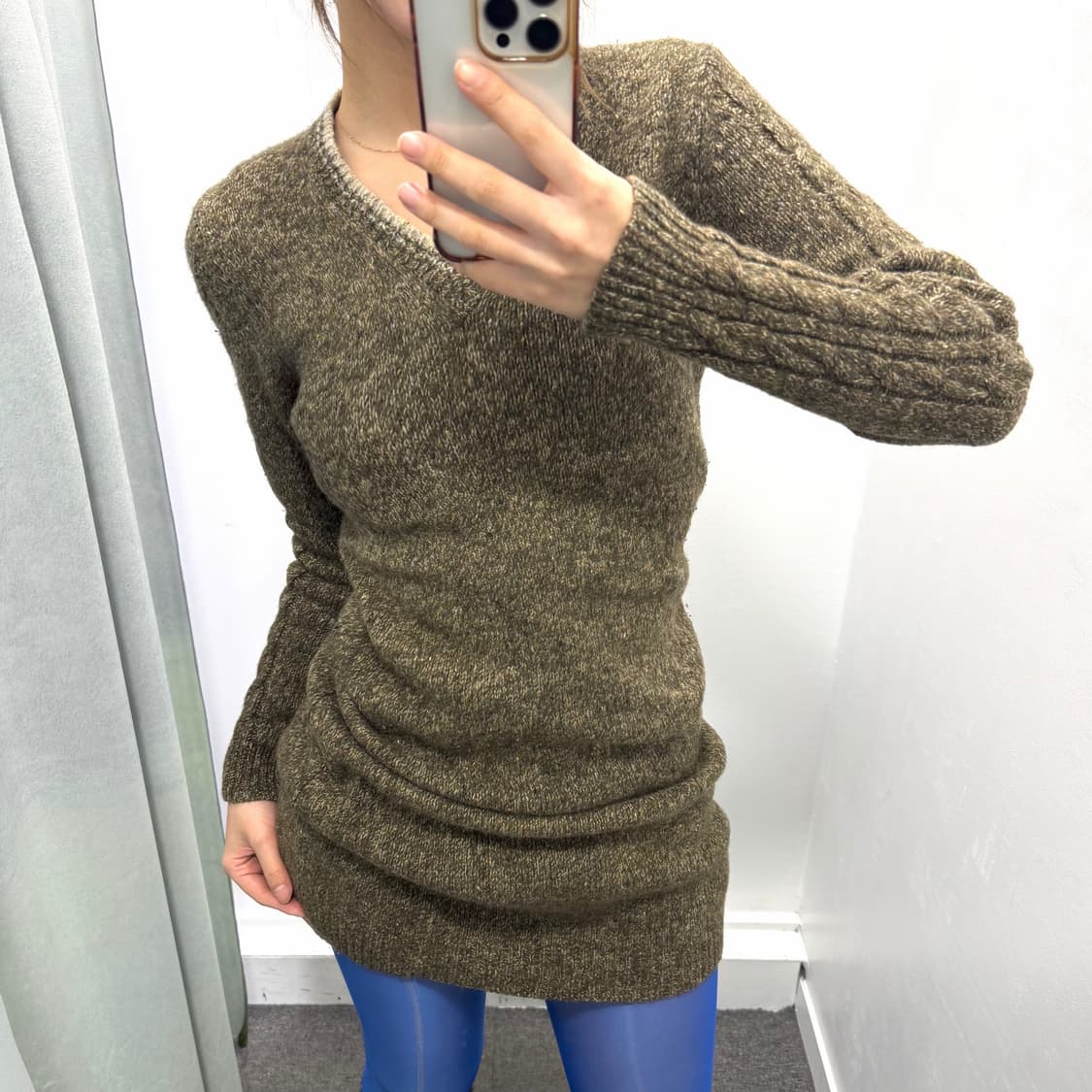 마드모아젤논논 카키 브이넥 모혼방 니트원피스 상품이미지2