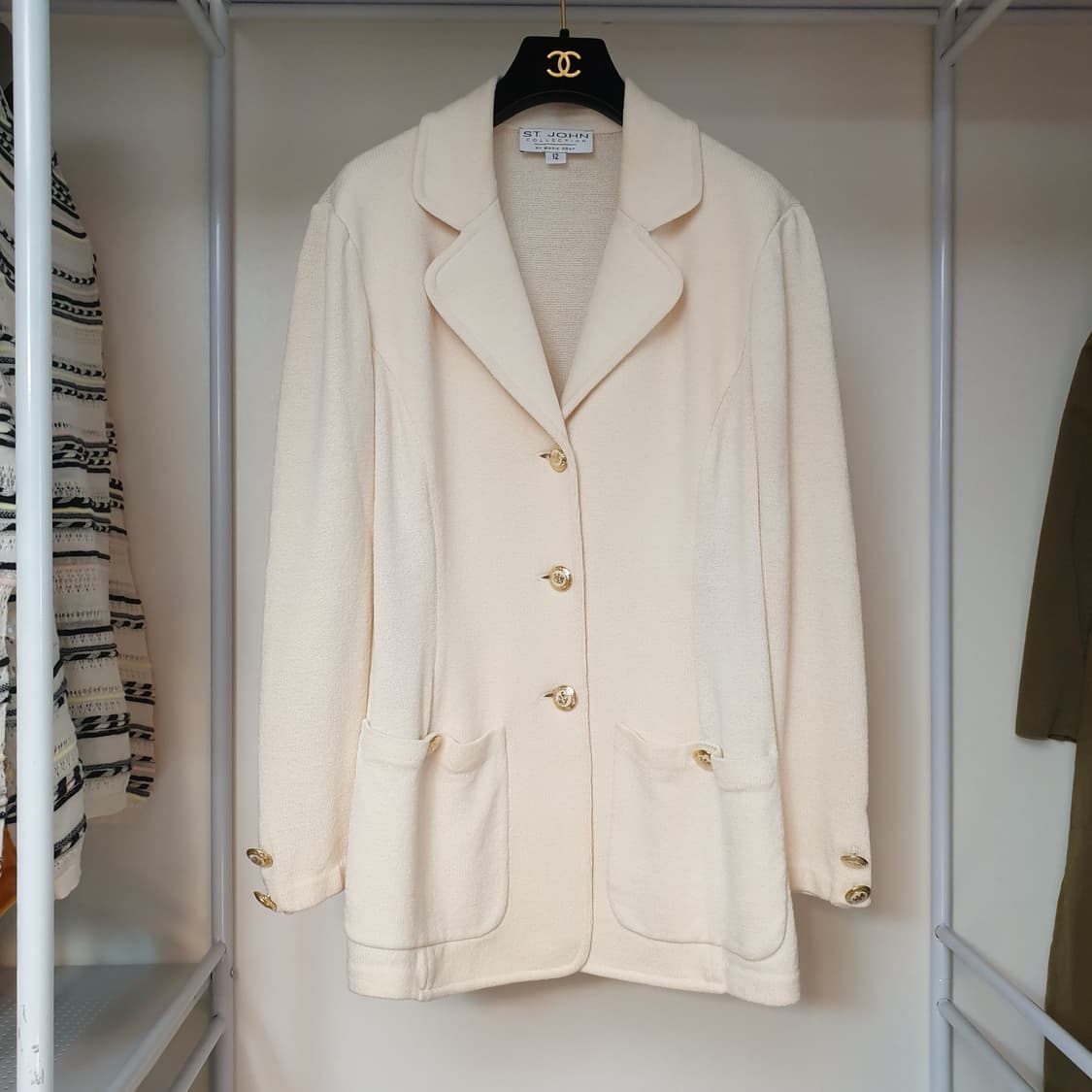 명품 ST.JOHN 센존 컬렉션라인 럭셔리 골드버튼장식 클래식 자켓 상품이미지1